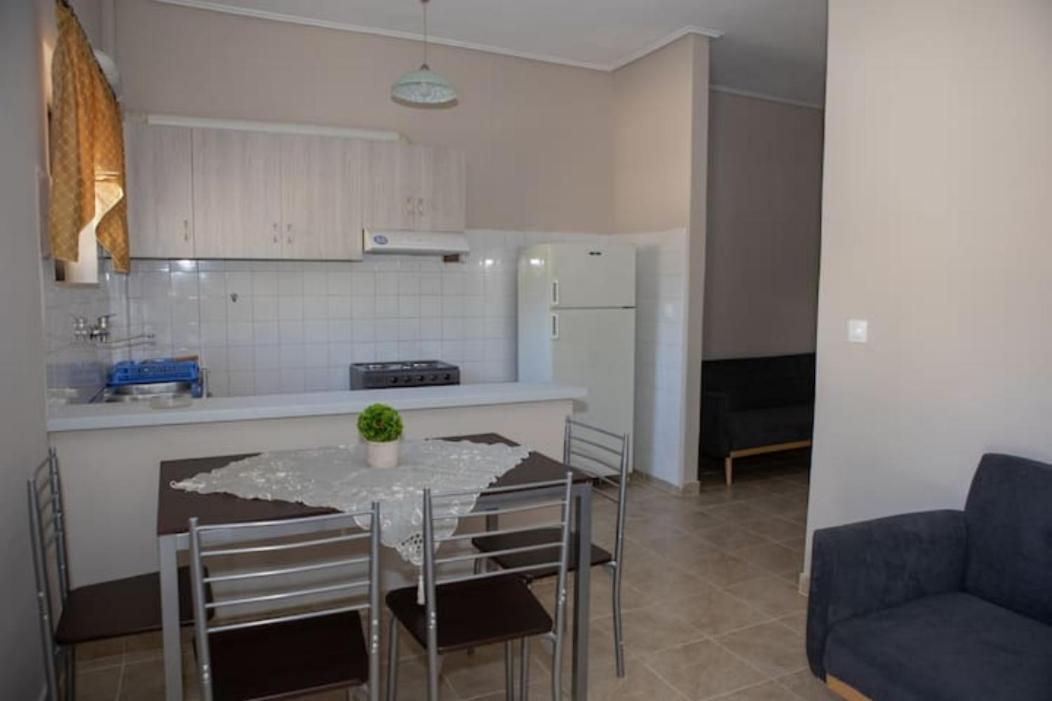 Vasileiou Apartments Kamena Vourla Esterno foto