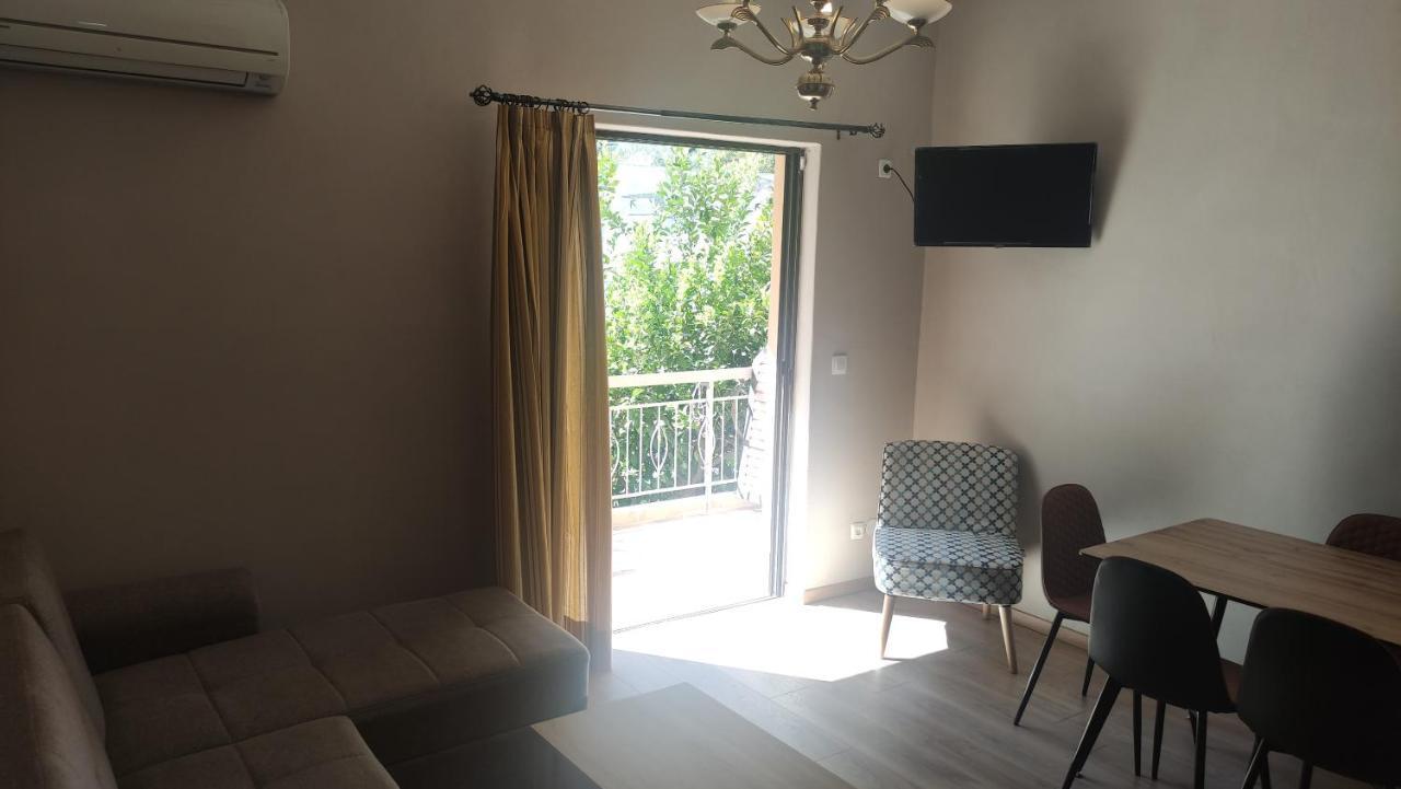 Vasileiou Apartments Kamena Vourla Esterno foto